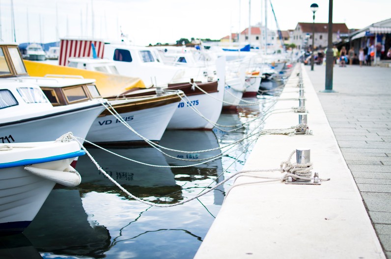 Sea dock with boats waiting