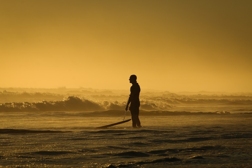 pexels-photo-147414 surfer